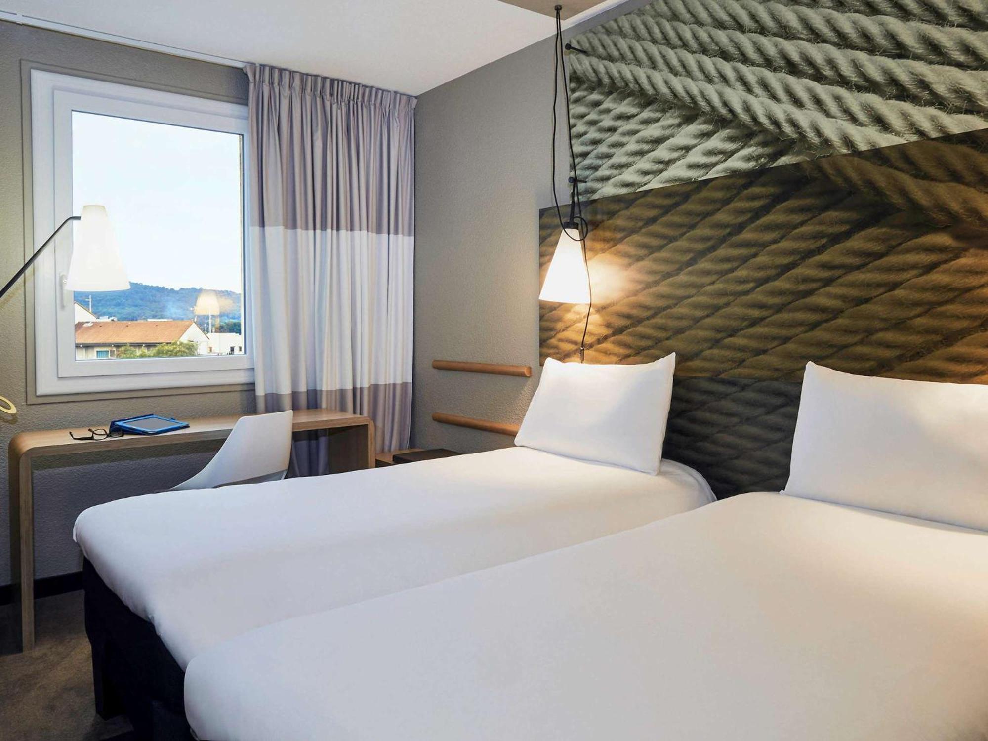 Ibis Toulon La Seyne Sur Mer Exterior foto