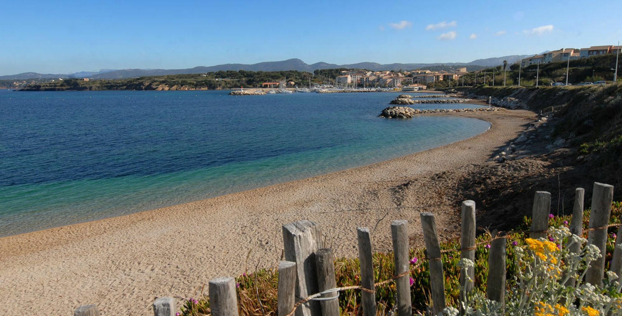 Ibis Toulon La Seyne Sur Mer Exterior foto